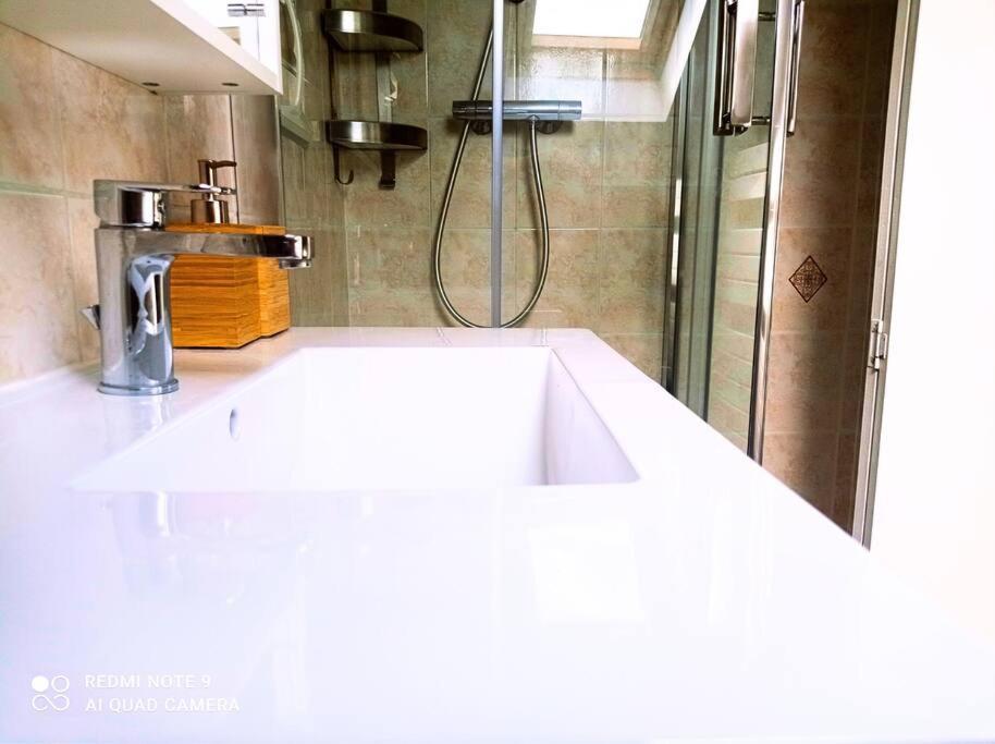 Le Duplex Decontracte Apartamento Fleury-les-Aubrais Exterior foto